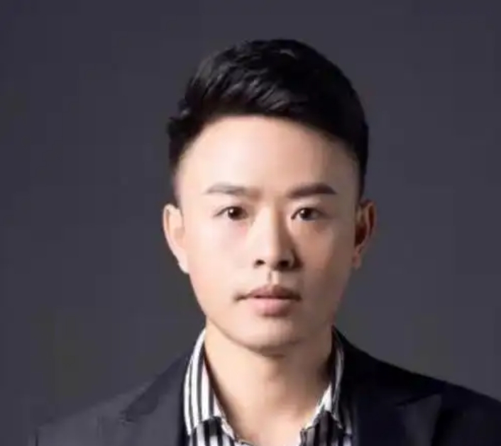 彭海波.png